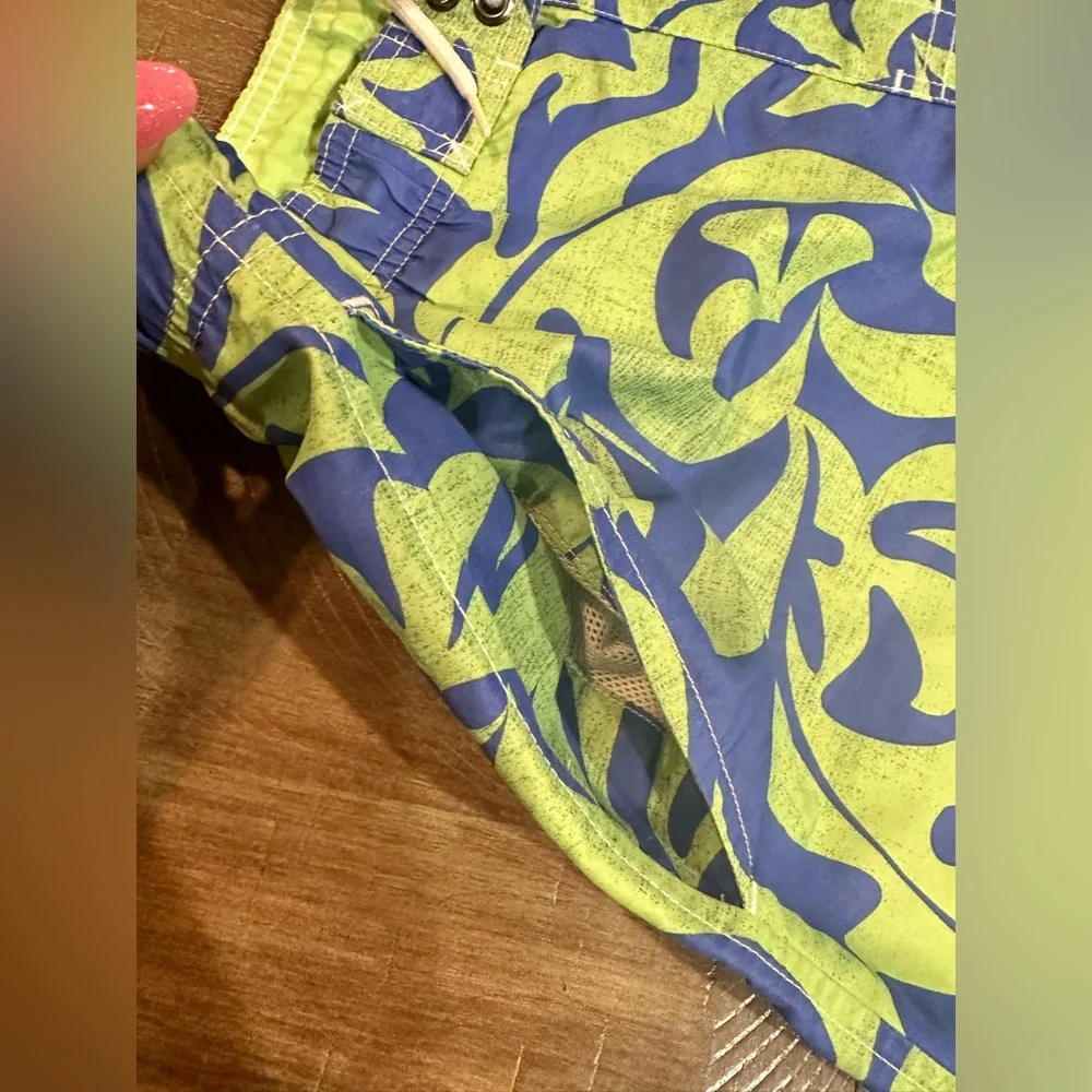 Sonoma Life + Style Board Shorts Swim Trunks Mens Size S Blue Green Pockets